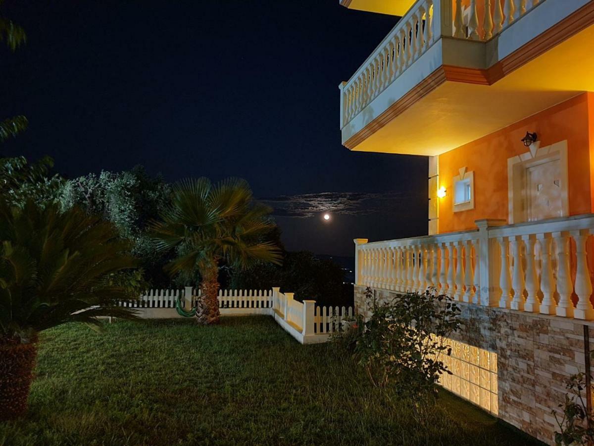 Studio Konstantinos Parga Luaran gambar